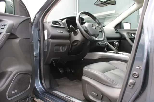 Renault Kadjar (2016) thumbnail 5