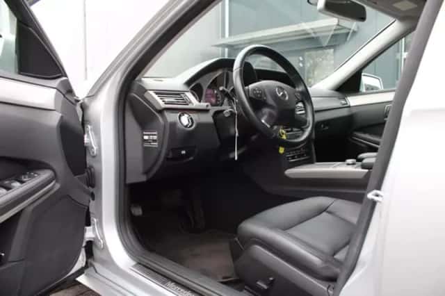 Mercedes-Benz E-Klasse (2010) thumbnail 5