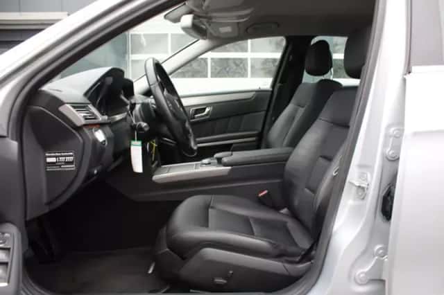Mercedes-Benz E-Klasse (2010) thumbnail 6