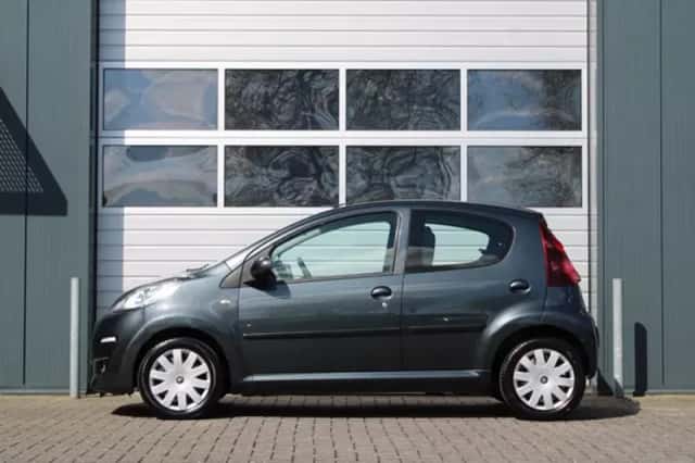 Peugeot 107 (2012) thumbnail 3