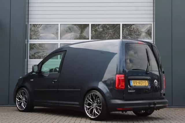 Volkswagen Caddy (2016) thumbnail 4