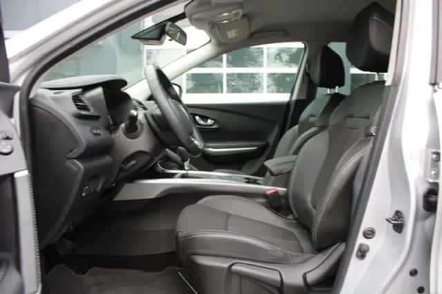 Renault Kadjar (2016) thumbnail 6