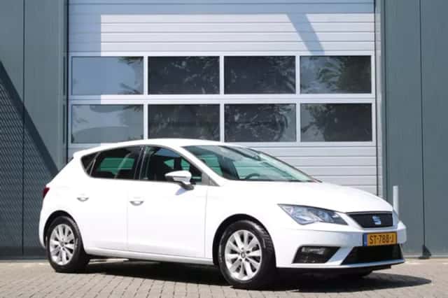 SEAT Leon (2018) thumbnail 1