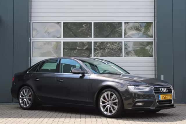 Audi A4 (2013) thumbnail 1