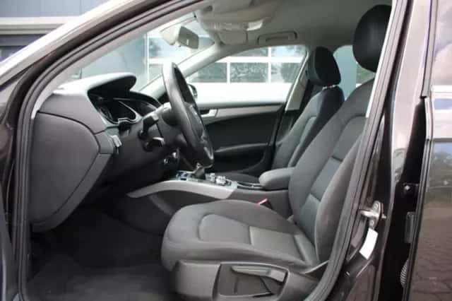 Audi A4 (2013) thumbnail 6
