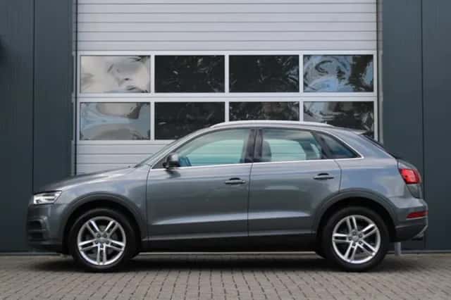 Audi Q3 (2018) thumbnail 3