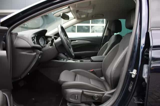 Opel Insignia (2018) thumbnail 6