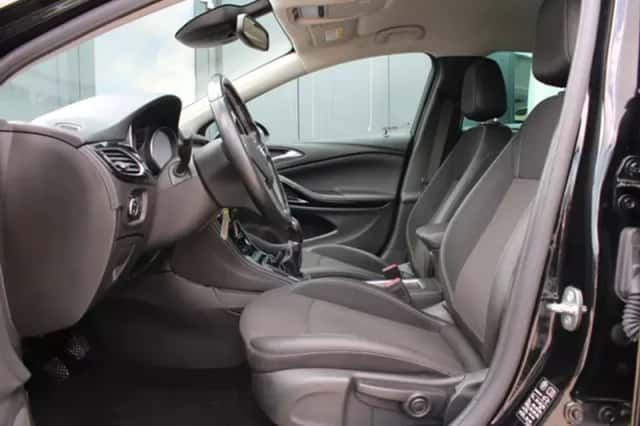 Opel Astra (2017) thumbnail 6