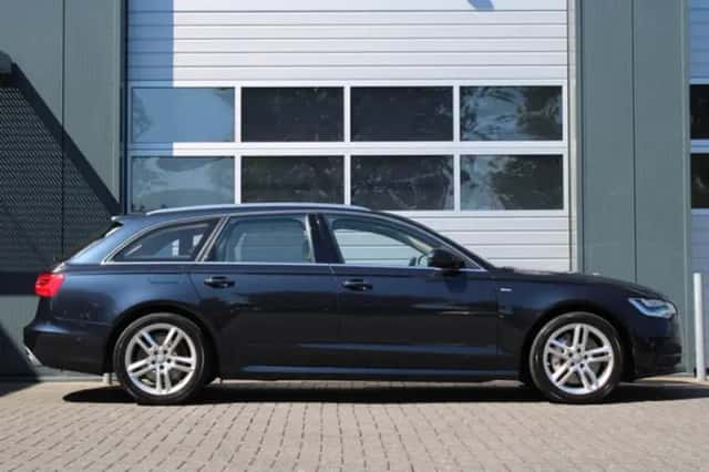 Audi A6 (2014) thumbnail 2
