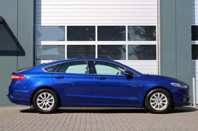 Ford Mondeo (2016) thumbnail 2