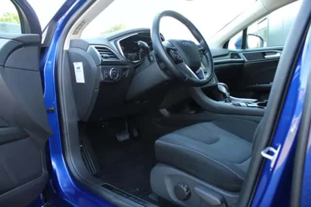 Ford Mondeo (2016) thumbnail 5