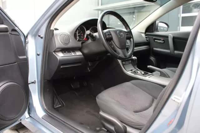 Mazda 6 (2010) thumbnail 5