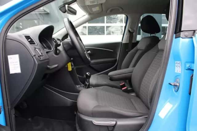 Volkswagen Polo (2015) thumbnail 6