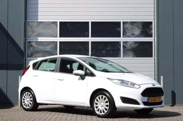 Ford Fiesta (2017) thumbnail 1