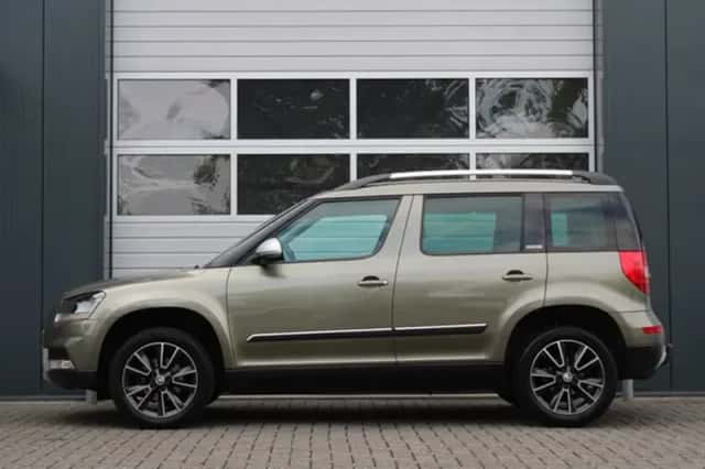 Škoda Yeti (2015) thumbnail 3
