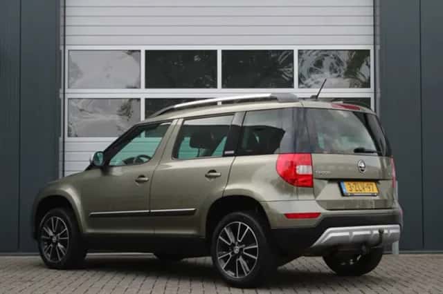 Škoda Yeti (2015) thumbnail 4