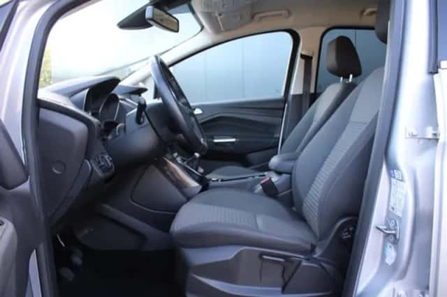 Ford C-Max (2016) thumbnail 6