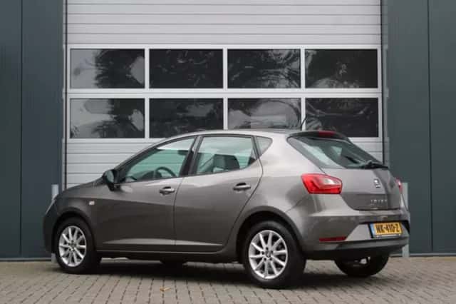 SEAT Ibiza (2016) thumbnail 4