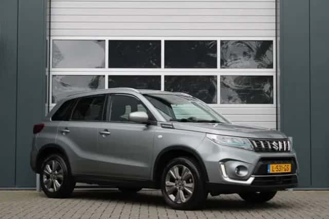 Suzuki Vitara (2021) thumbnail 1