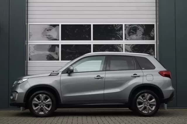 Suzuki Vitara (2021) thumbnail 3