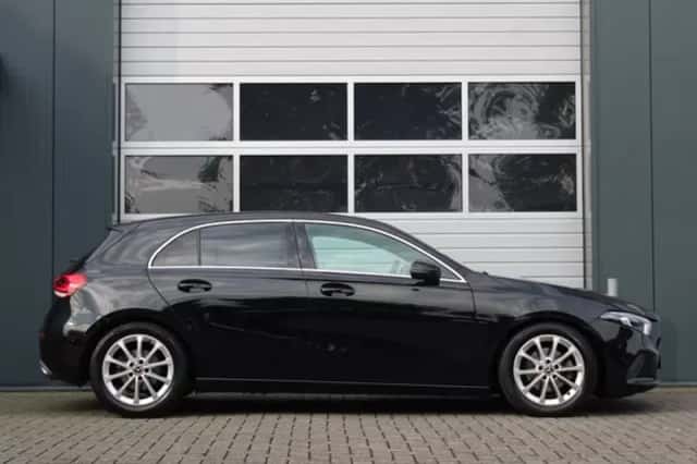 Mercedes-Benz A-Klasse (2019) thumbnail 2