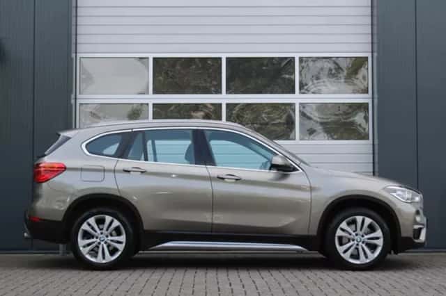 BMW X1 (2018) thumbnail 2