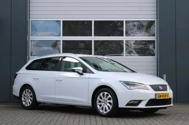 SEAT Leon (2015) thumbnail 1