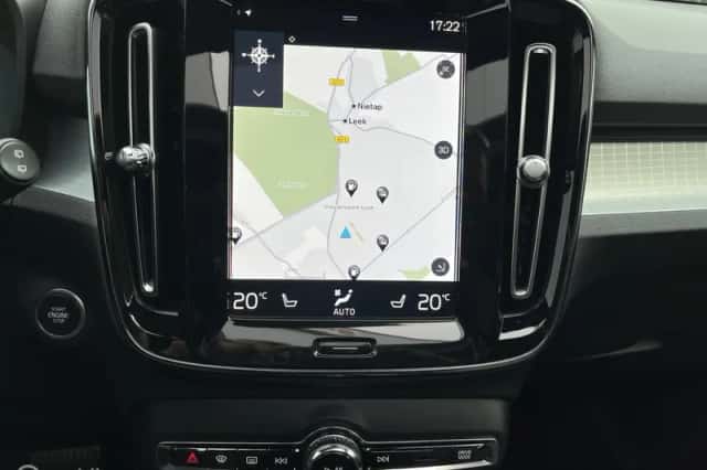 Volvo XC40 (2023) thumbnail 5