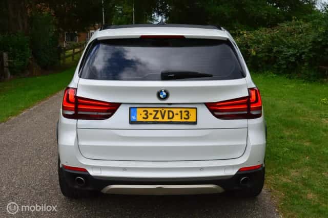 BMW X5 (2014) thumbnail 4