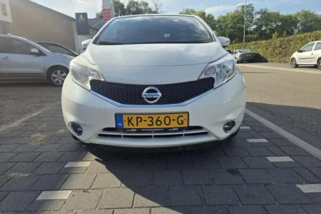 Nissan Note (2016) thumbnail 2
