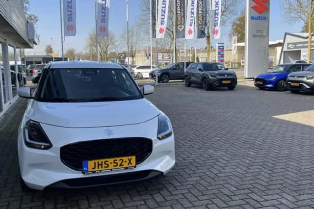 Suzuki Swift (2025) thumbnail 3