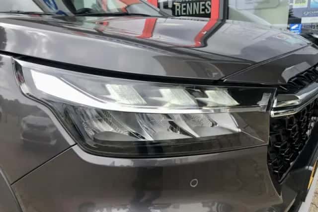 Suzuki S-Cross (2022) thumbnail 5