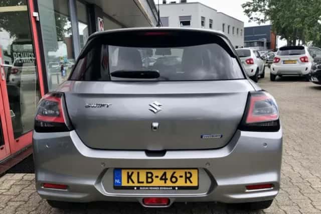 Suzuki Swift (2024) thumbnail 5