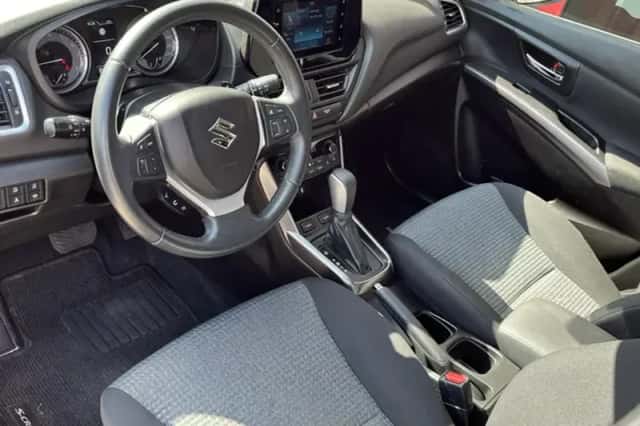 Suzuki S-Cross (2022) thumbnail 6