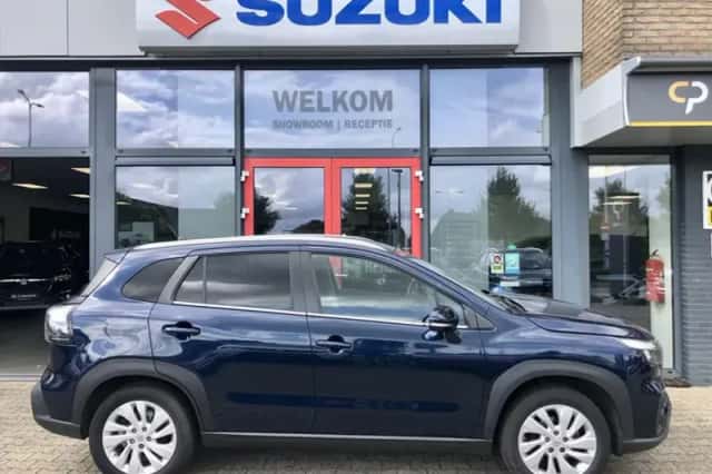 Suzuki S-Cross (2022) thumbnail 2