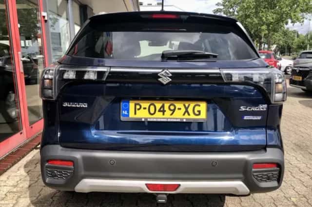 Suzuki S-Cross (2022) thumbnail 5
