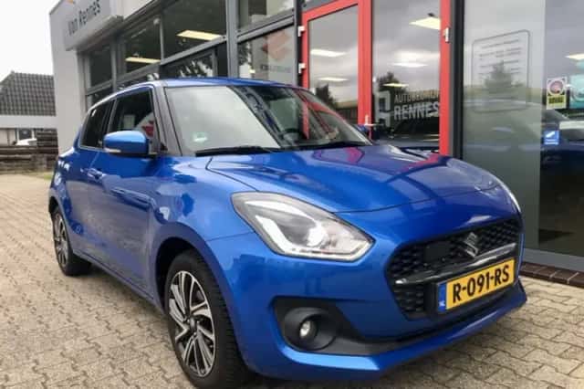 Suzuki Swift (2021) thumbnail 3
