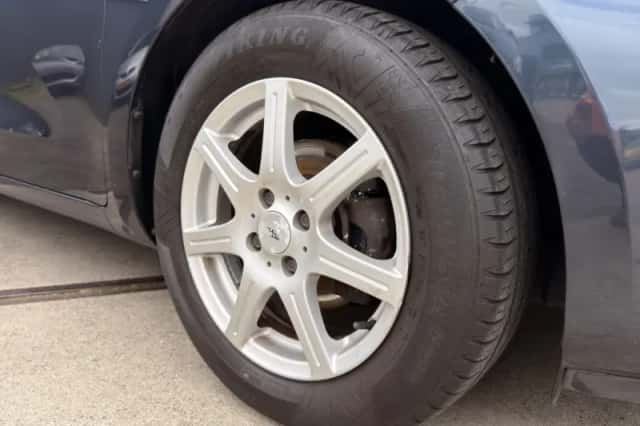 Kia Rio (2014) thumbnail 4
