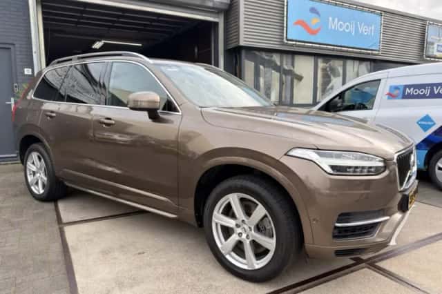Volvo XC90 (2016) thumbnail 4