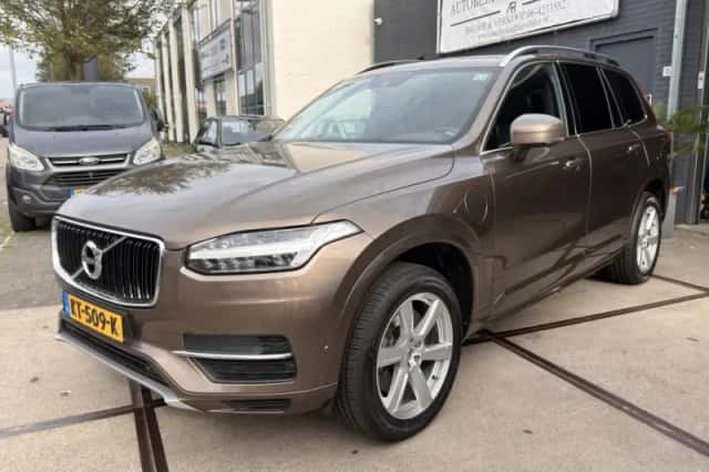 Volvo XC90 (2016) thumbnail 6