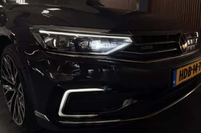 Volkswagen Passat (2021) thumbnail 5