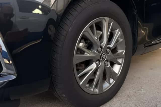 Toyota Yaris (2018) thumbnail 2