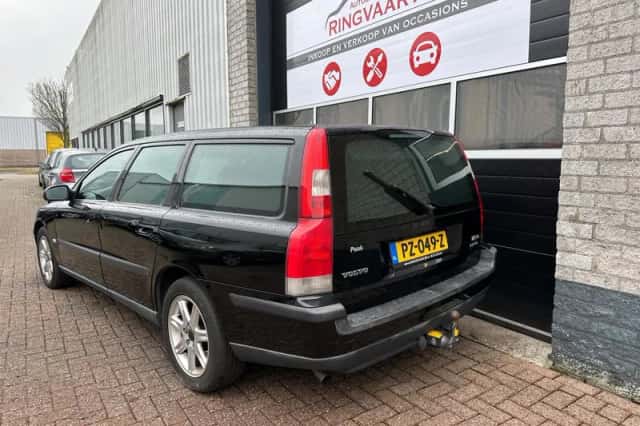 Volvo V70 (2001) thumbnail 5