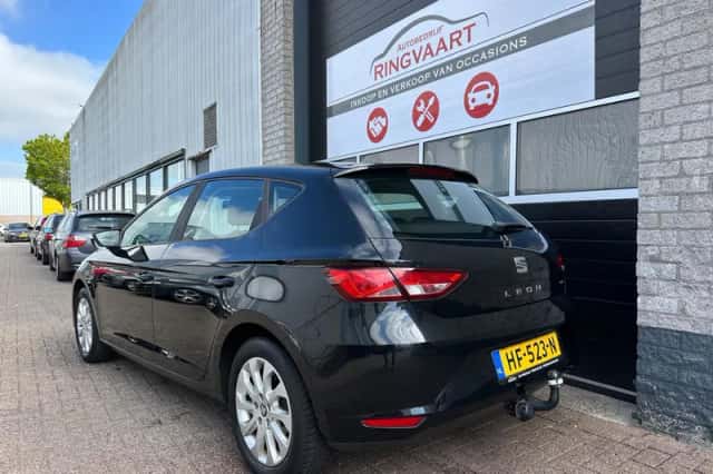 SEAT Leon (2013) thumbnail 5