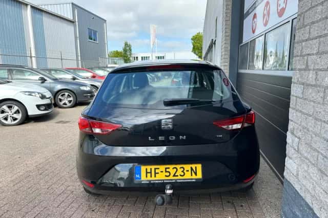 SEAT Leon (2013) thumbnail 6