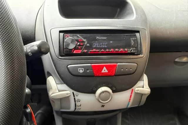 Toyota Aygo (2007) thumbnail 4