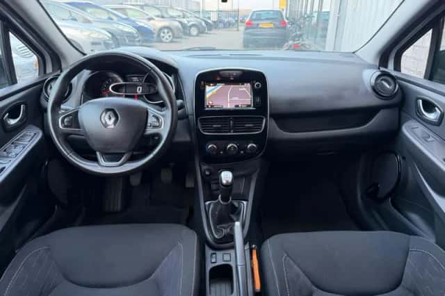 Renault Clio (2019) thumbnail 4