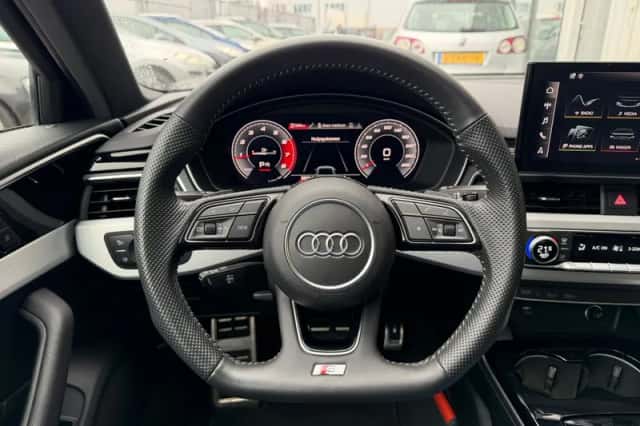 Audi A4 (2020) thumbnail 5