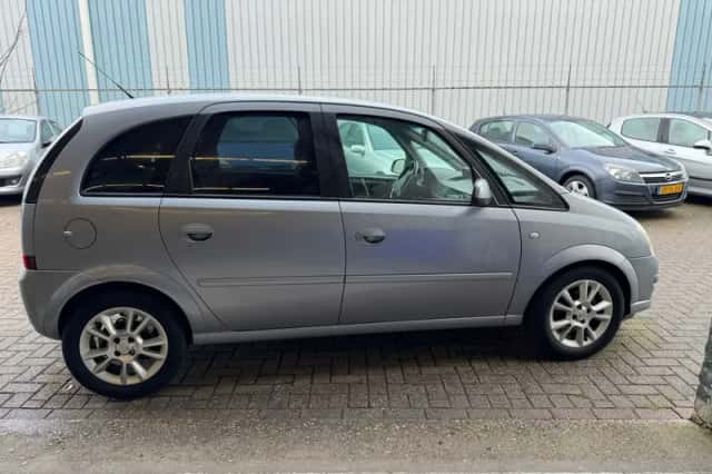 Opel Meriva (2010) thumbnail 6