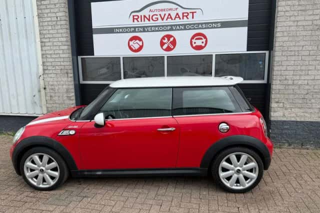 MINI Cooper S (2009) thumbnail 6